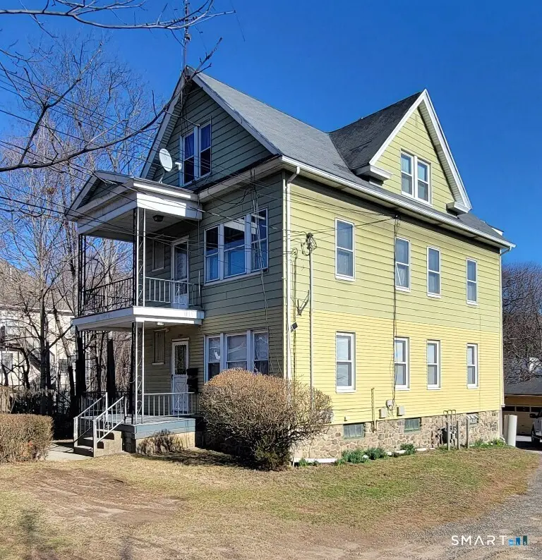 2784 E Main St