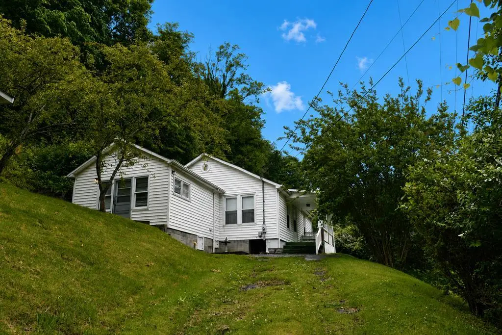 3823 Hoot Owl Rd
