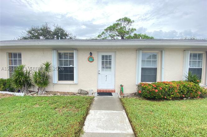 432 Bennington Ln #432