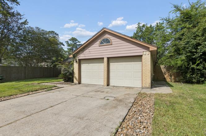 22131 Bridgebrook Dr