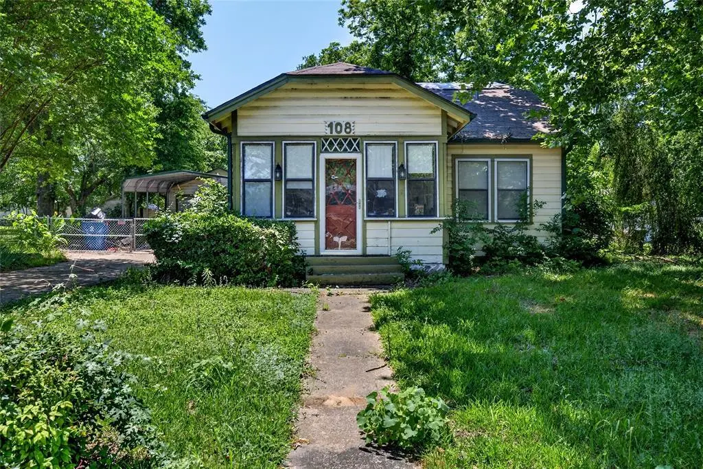 108 Woodland St