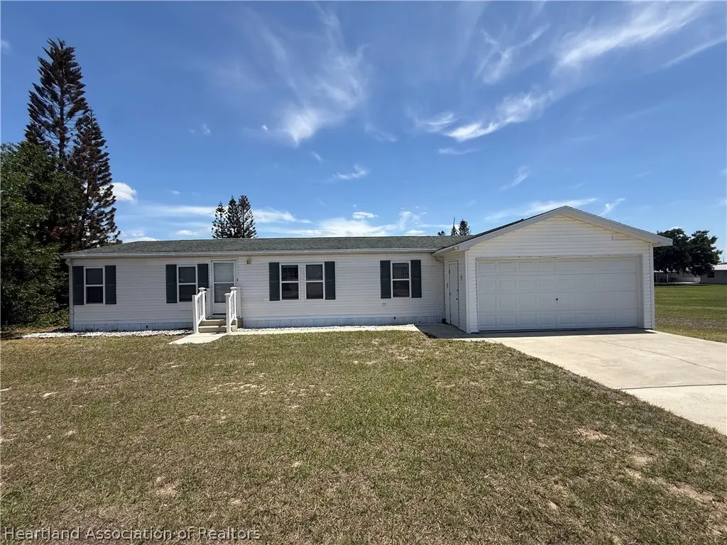 119 S Winter Cir