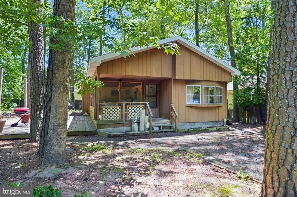 37156 Alabama Dr