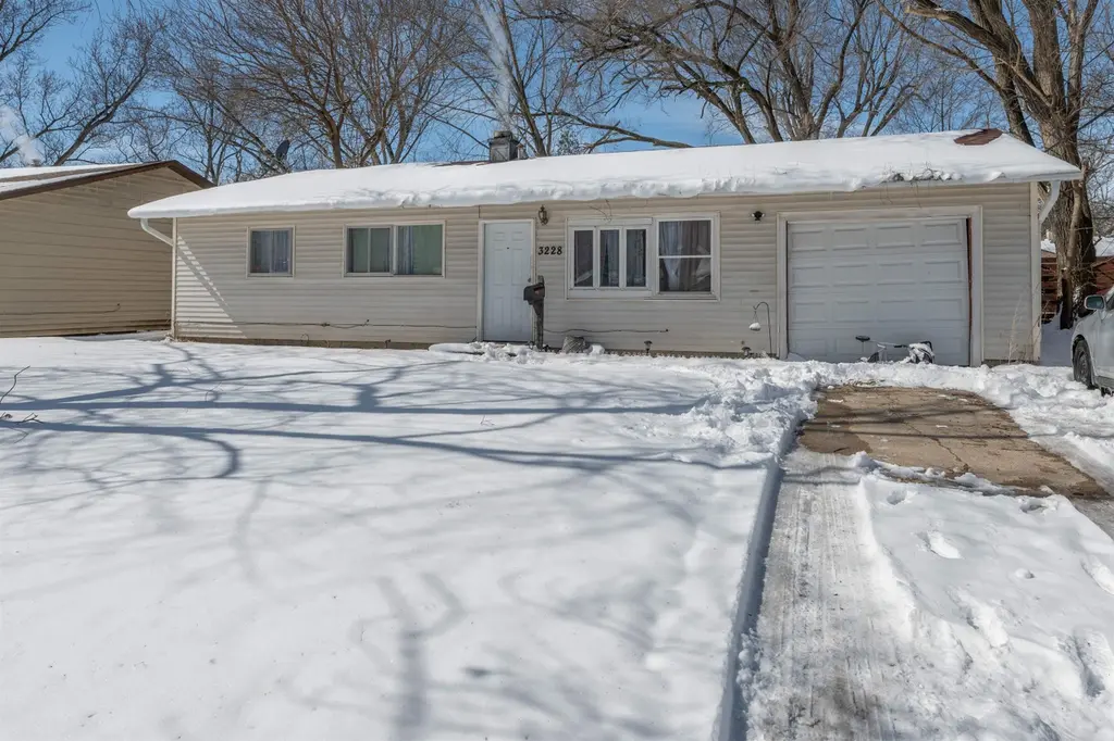 3228 Idlewood Ter