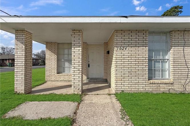 1024 Marshall Dr