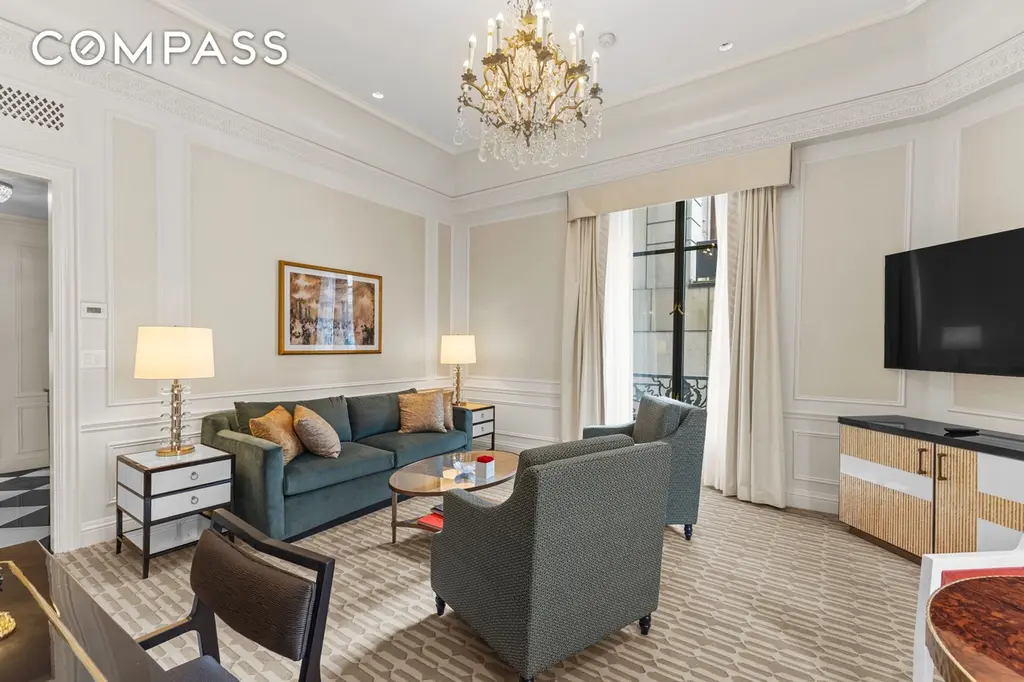 2 E 55th St Unit 821W18
