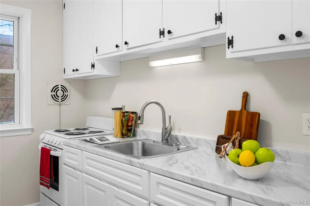 51 Cross St Unit 3B