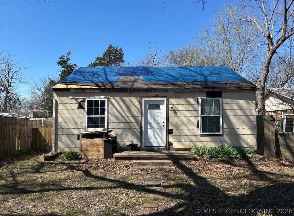 308 N Rowe