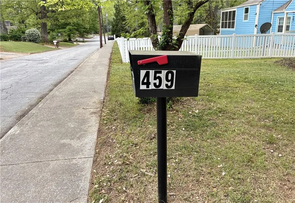 459 Moreland Way