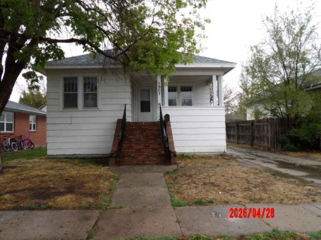 1907 W 4th St