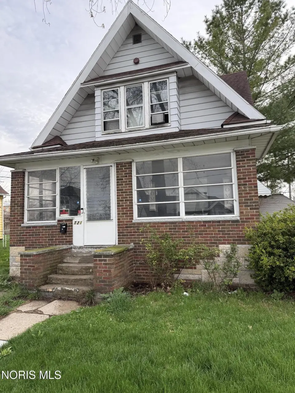 521 Cincinnati St
