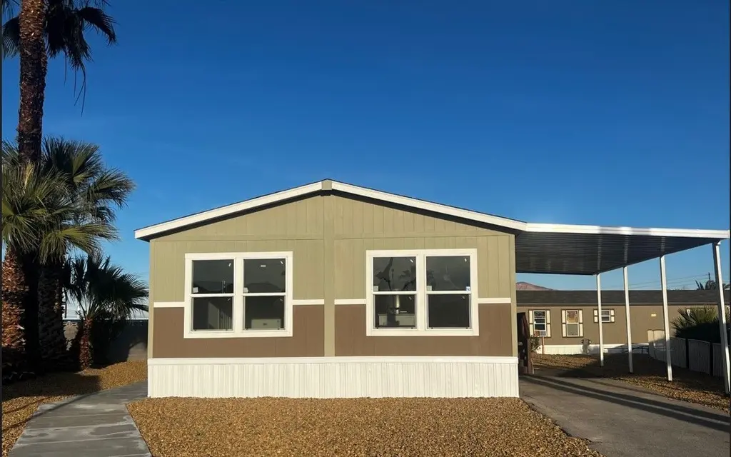 2 Bed 2 Bath Single Section Plan