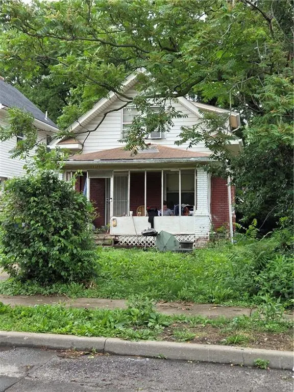 3325 Montgall Ave