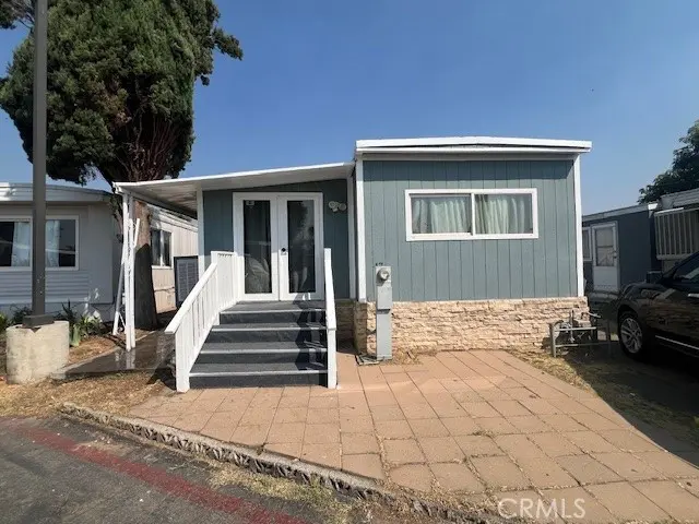 2075 W Rialto Ave. SPC #47