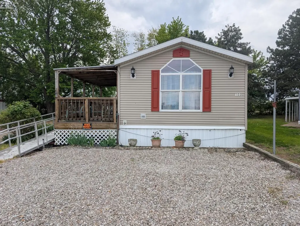 2614 Tiffin Ave #103