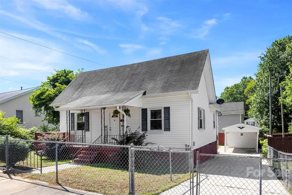 1113 W 4th Ave