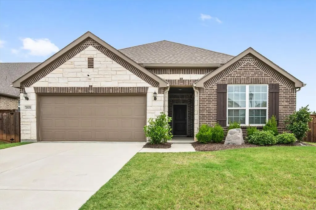 2601 Creswick Dr