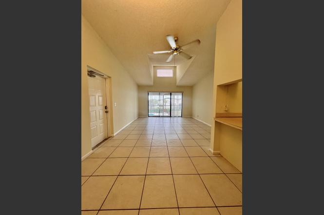 1111 Green Pine Blvd Unit C3
