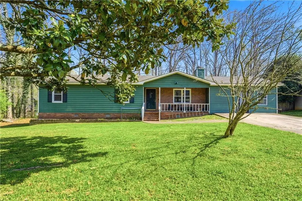 406 Hidden Valley Ct SE