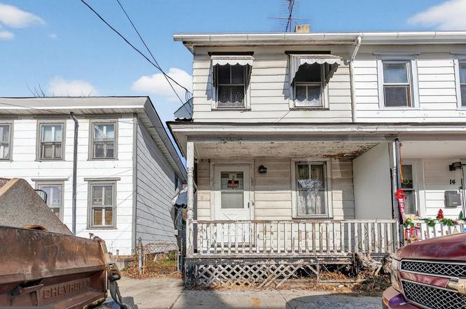 12 Church St