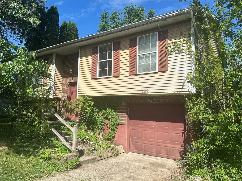 202 Bates Dr