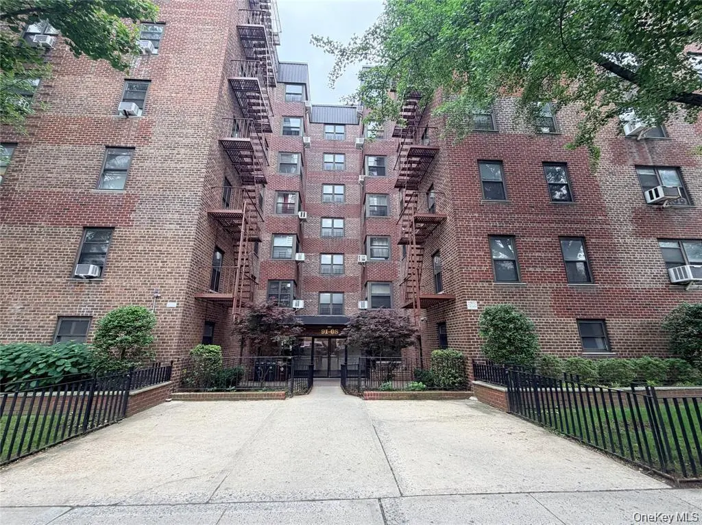 91-03 32 Ave Unit E308