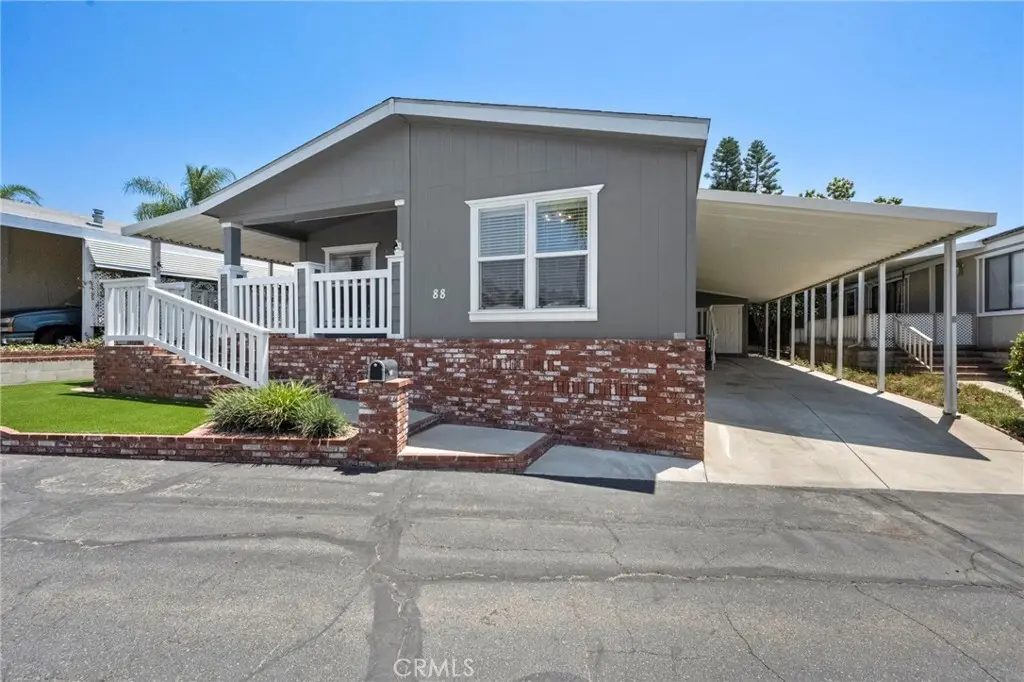 8651 Foothill Blvd #88