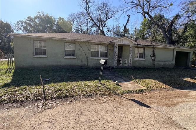 1203 Next St