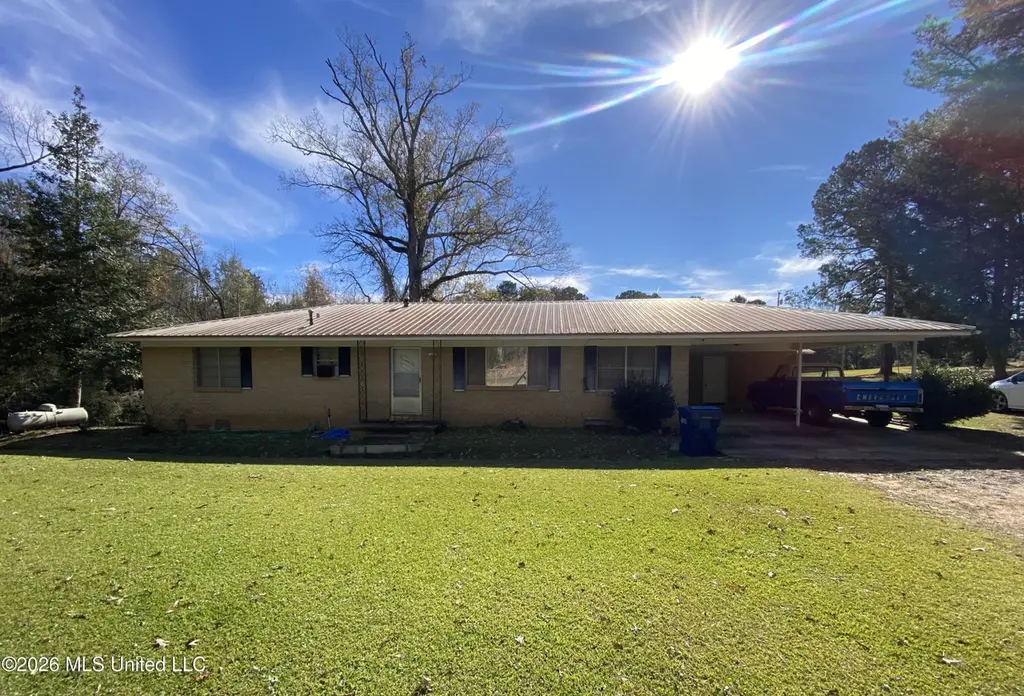 2325 Lindsey Rd