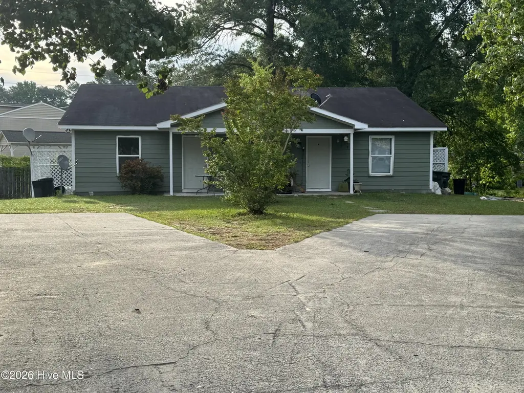 1106 Lewis Dr