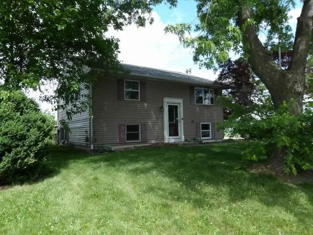 48 Poplar Dr
