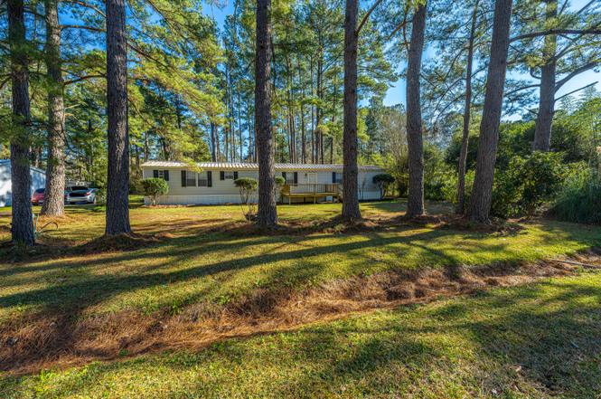 232 Lake Dr