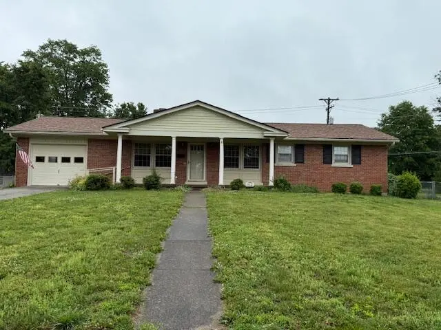 112 Charlotte Dr