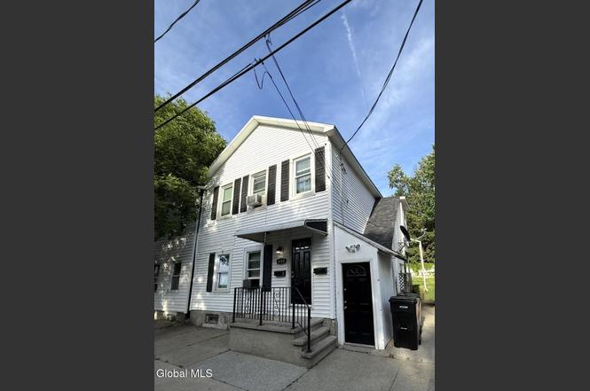 404 8th St