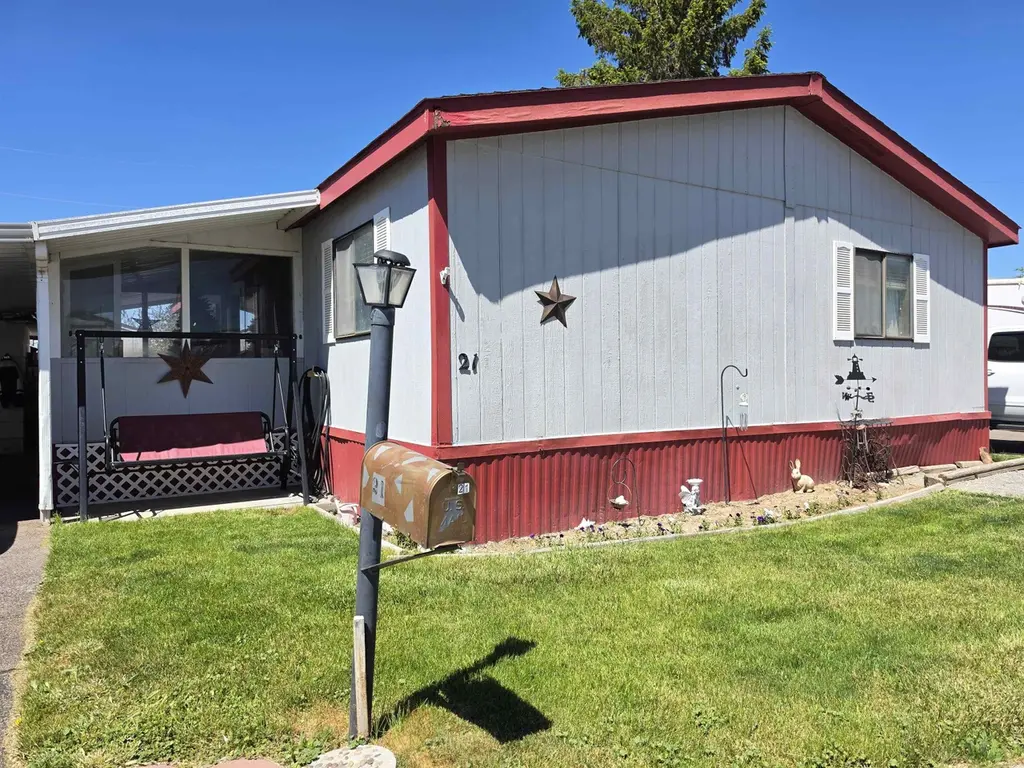 330 W Chubbuck Rd