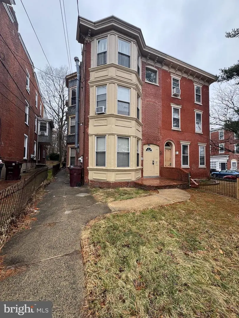 902 N Madison St