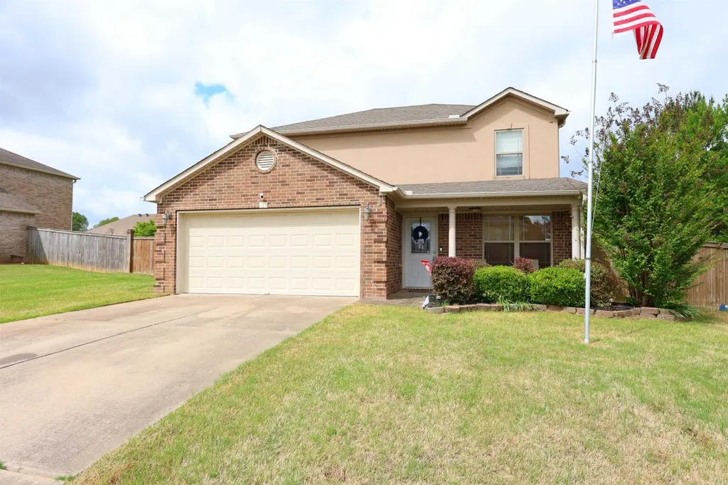 15 Daytona Dr