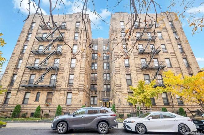 2020 E 41st St Unit 2B