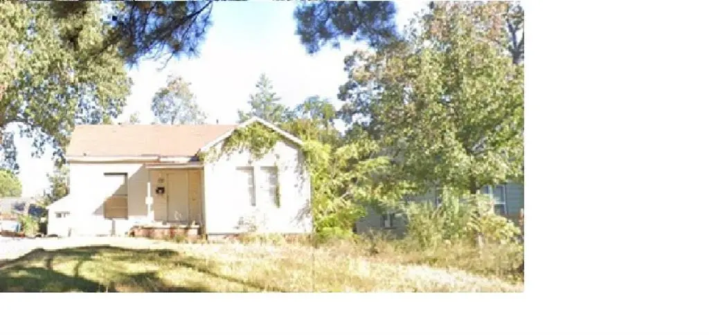 140 E College