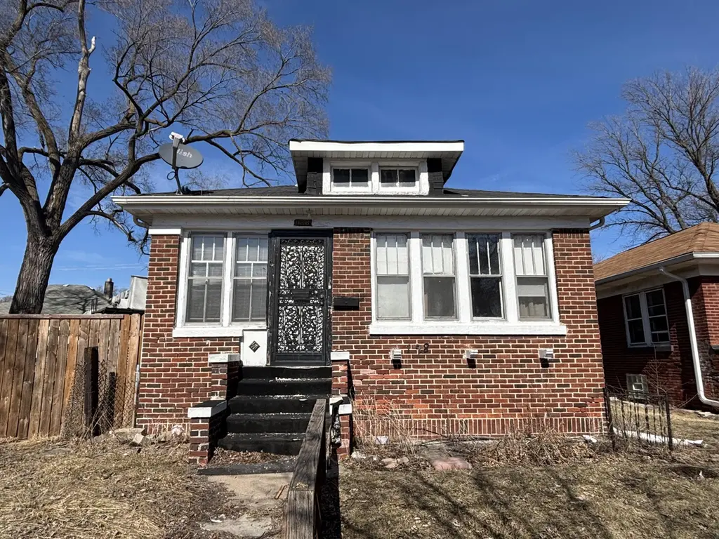 128 W 41st Ave