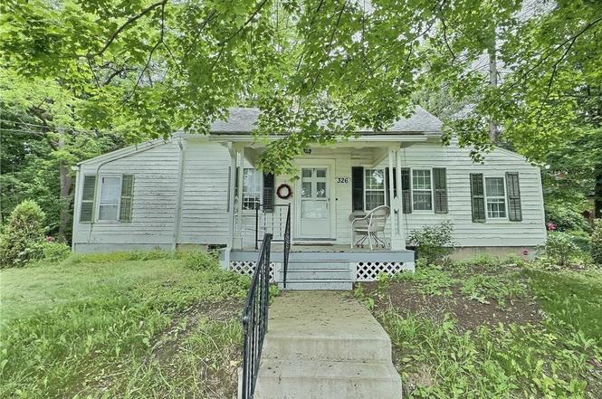 326 Main St