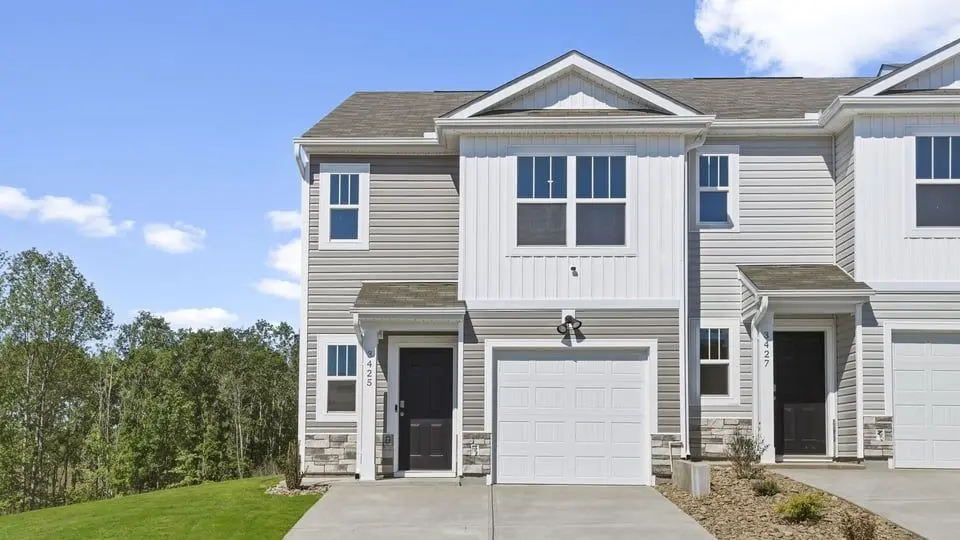 10 Pleasant Woods Trl