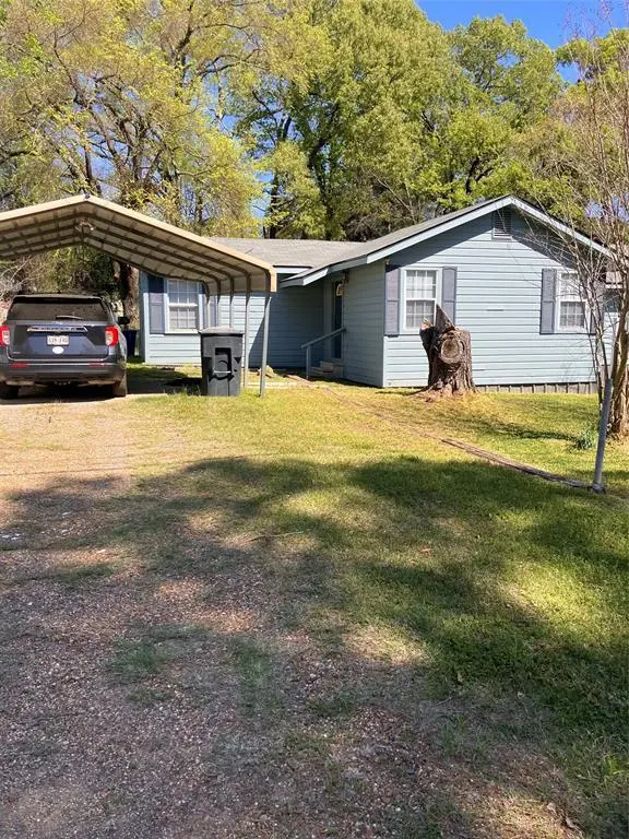 619 Chinquapin Dr