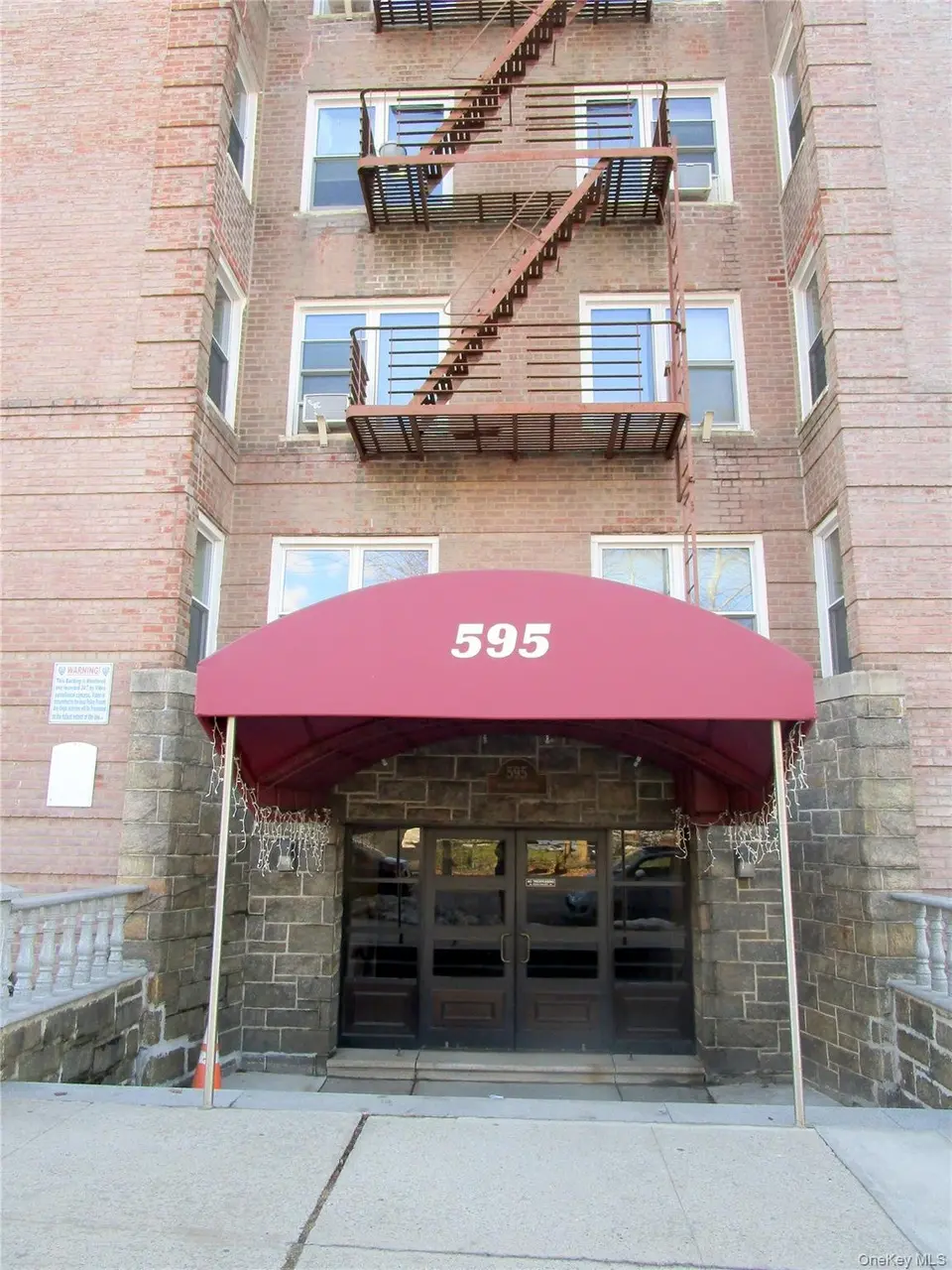 595 Mclean Ave Unit 6A