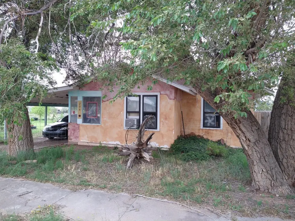 204 S Limit Ave
