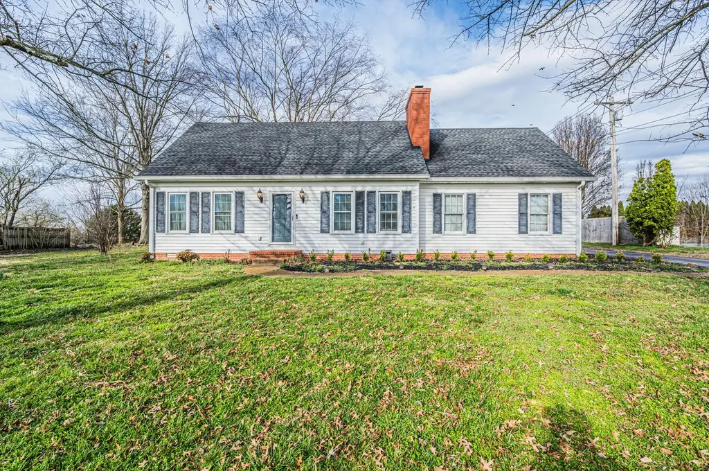 255 Greta Dr