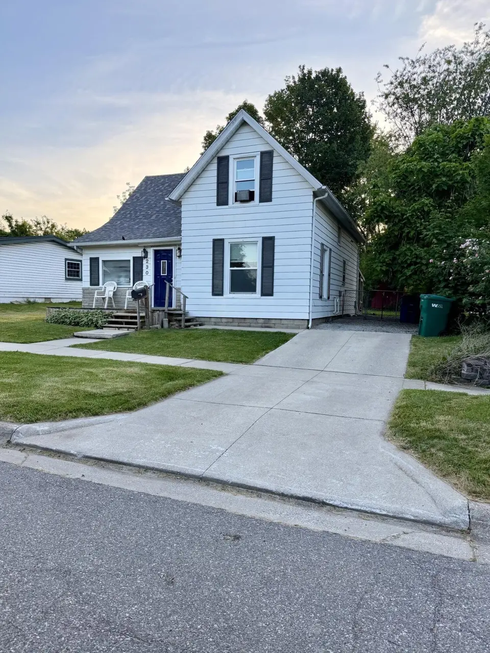 230 Cable St