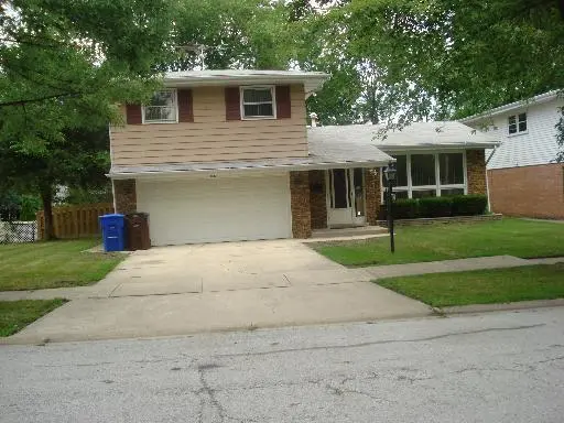 1142 E 159th Pl