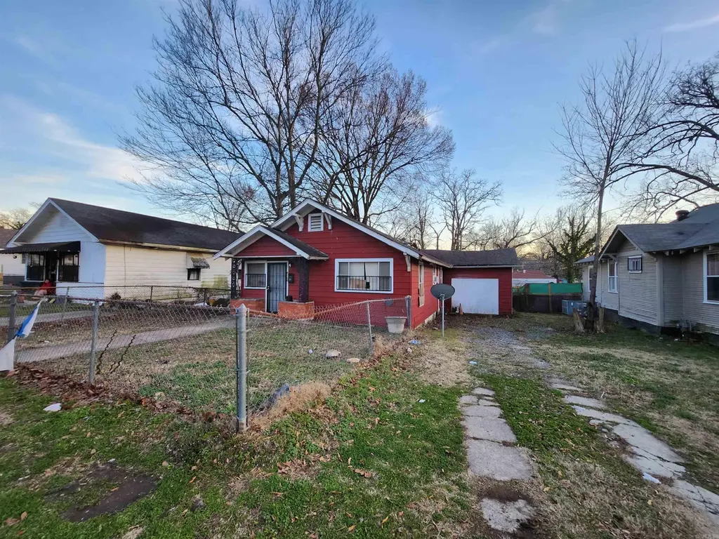 4319 W 23rd