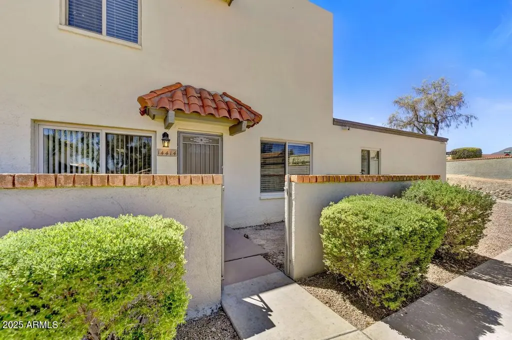 14414 N Boxwood Ln